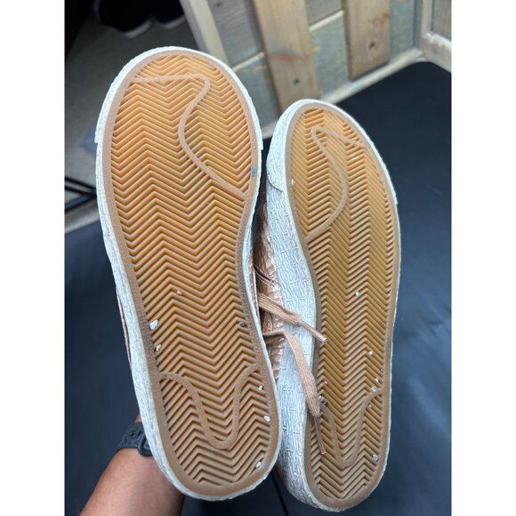 Nike Womens Blazer Mid Cut PRM Sneakers 644407-900 Bronze Gold Size 5.5 - Picture 7 of 8